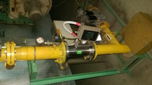 溫壓補(bǔ)償氣體渦輪流量計現(xiàn)場安裝使用圖